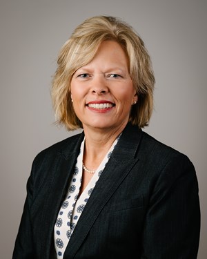 Bernadette_Hinkle